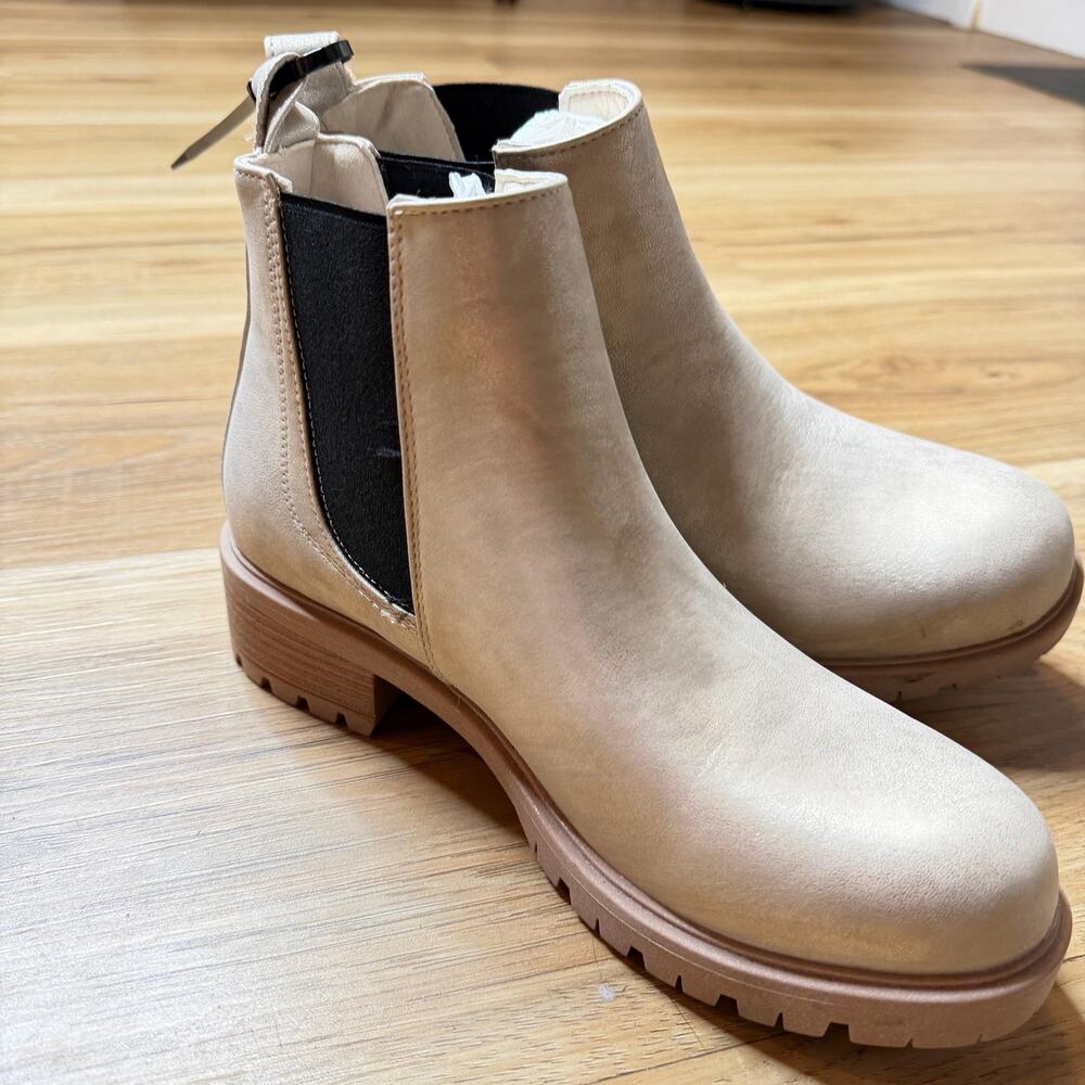 Seven7 Billie Ankle Booties Pull-On Platform – Gold Metallic – Women’s Size 8